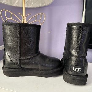 Classic ugg metallic sparkle toddler size 11